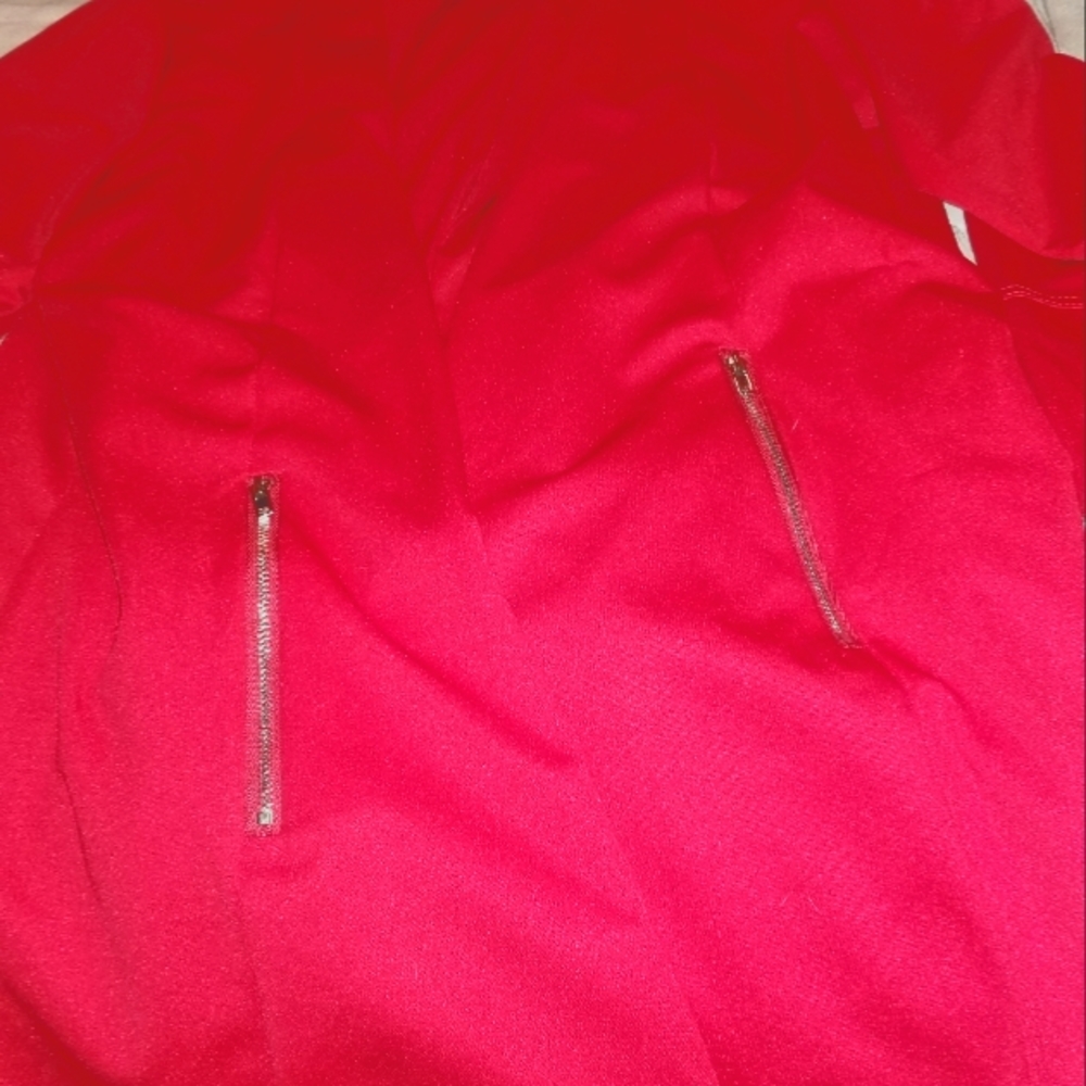 red zippered pocket detail suit coat